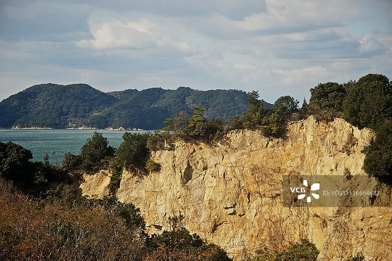 濑户内海的岛屿悬崖图片素材