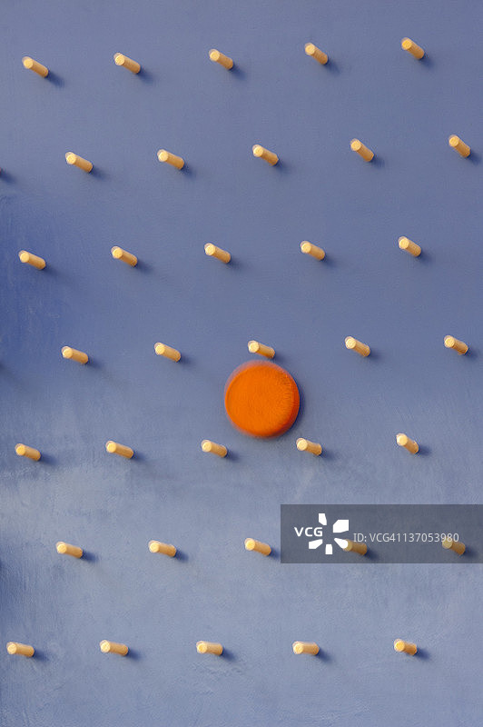 掉落的圆盘游戏图片素材