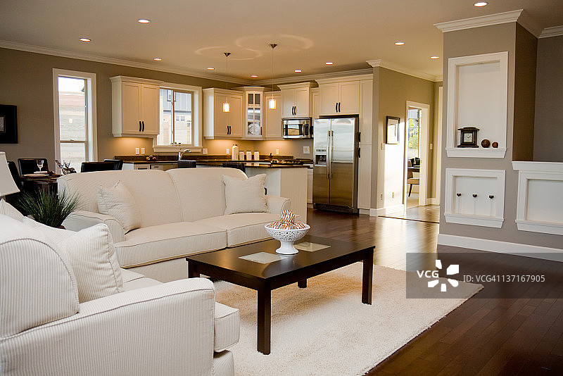 新房客厅与厨房图片素材