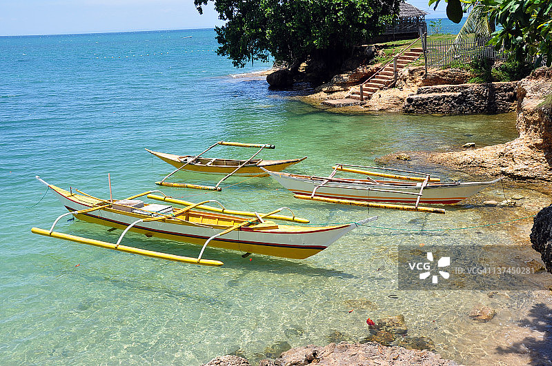 菲律宾的黄色渔船图片素材