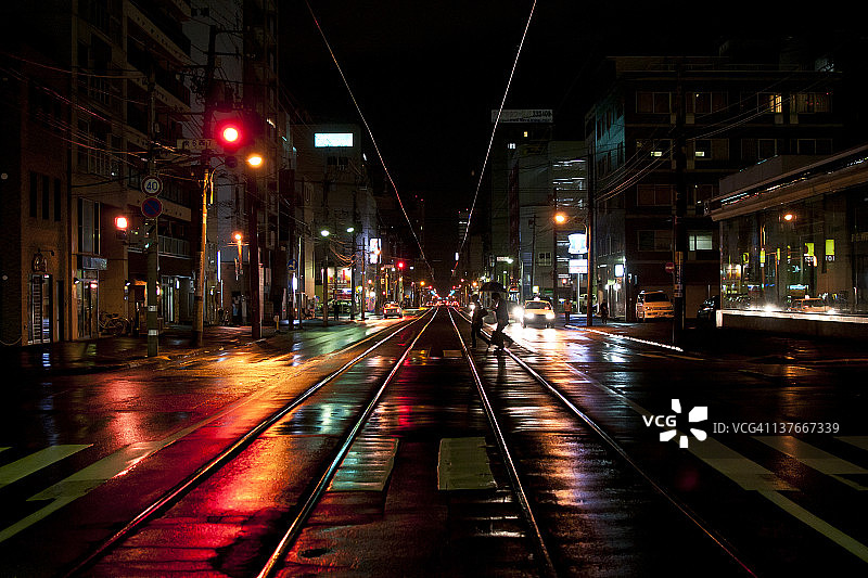 在札幌过马路的行人图片素材