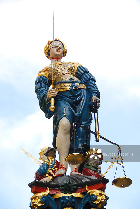 瑞士伯尔尼的正义喷泉图片素材