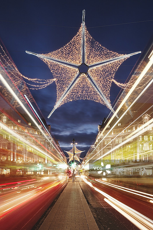 伦敦牛津街的圣诞装饰图片素材