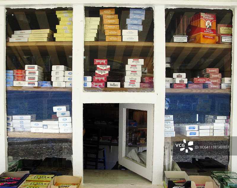 希腊生活方式：售卖香烟的亭子图片素材