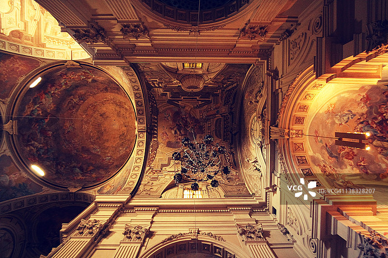 巴西利卡内部图片素材