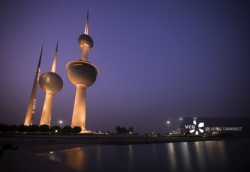 科威特塔夜景图片素材