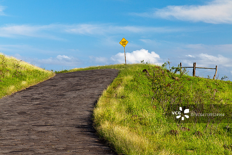 毛伊岛，皮拉尼公路上的弯道图片素材