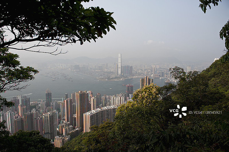 从太平山顶俯瞰香港岛和九龙图片素材