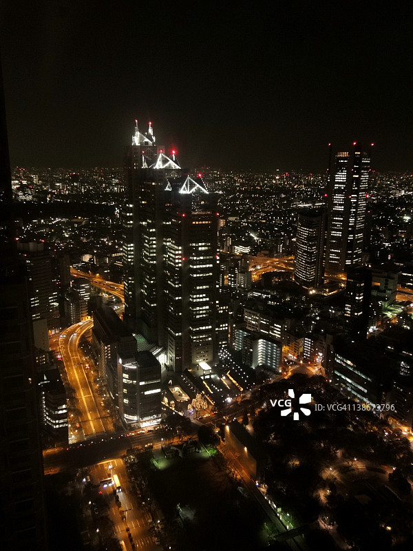 新宿夜景天际线图片素材