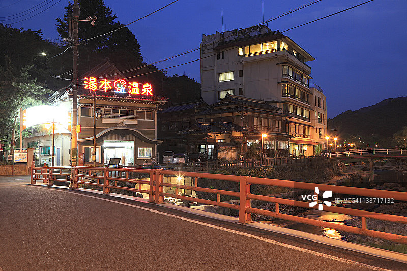 日本山口县长门市汤本温泉夜景图片素材