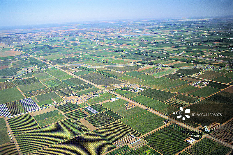 澳大利亚米尔迪拉灌溉葡萄园航拍图片素材