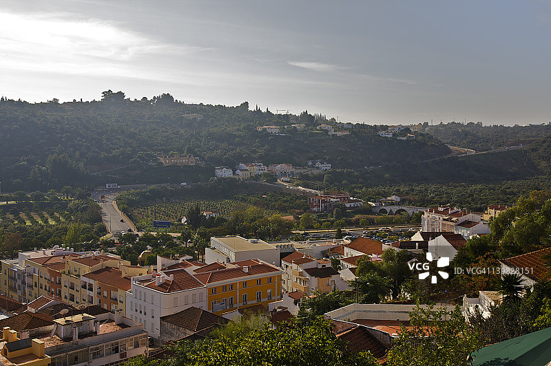 从锡尔维什城堡看到的锡尔维什景观，该城堡位于葡萄牙波尔蒂芒附近，是摩尔人统治时期阿尔加维省的前首都图片素材
