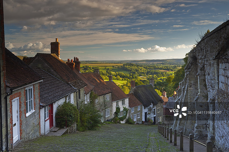 英国多塞特郡沙夫茨伯里金山图片素材