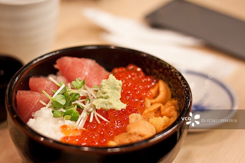 三色丼图片素材