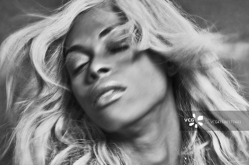 美国德克萨斯州金发男子肖像图片素材