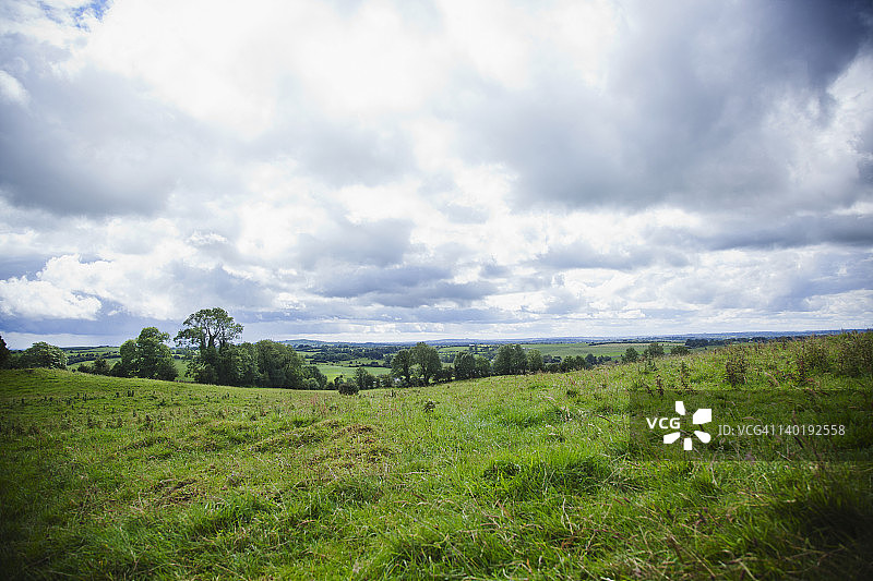 爱尔兰威斯特米斯郡的云彩风景图片素材