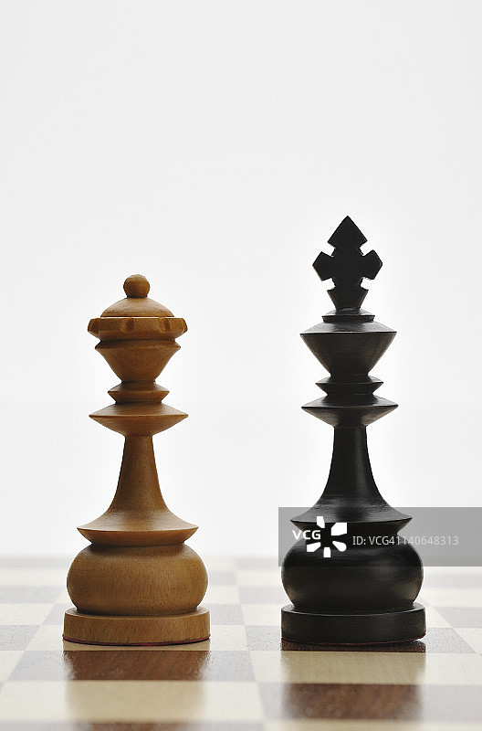 国际象棋中的国王和王后图片素材