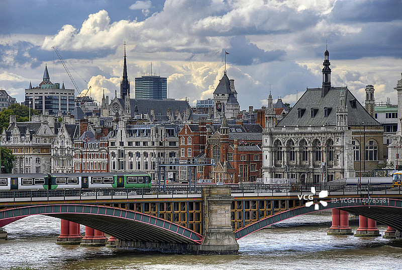 伦敦布莱克法尔桥图片素材