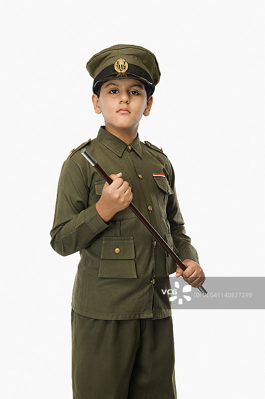 穿警服的男孩肖像图片素材
