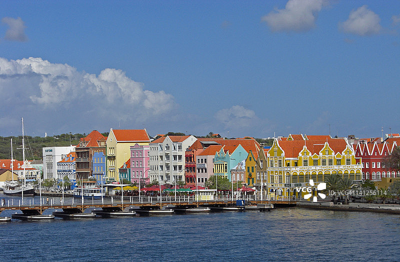 威廉斯塔德的彩色荷兰风格房屋图片素材