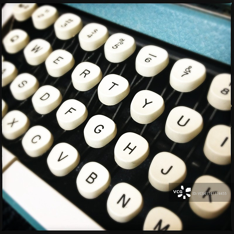 蓝色复古Smith Corona打字机按键图片素材