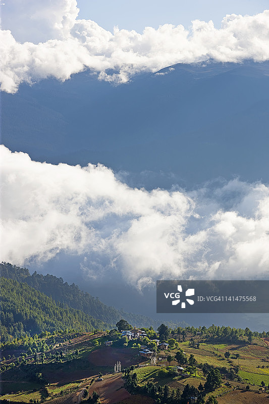 不丹本塘乌拉山谷辛耶尔村图片素材