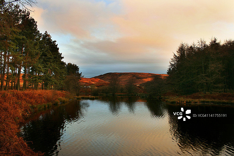 奥斯莫瑟利的晨光图片素材