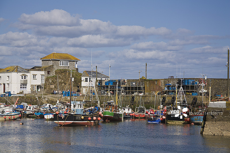 梅瓦吉西港口，康沃尔，英格兰图片素材