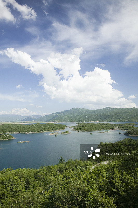 黑山尼克希奇地区：斯兰斯科湖的景色图片素材