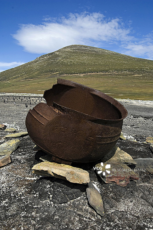 用于煮海豹的旧三脚架，福克兰群岛，桑德斯岛图片素材
