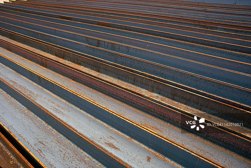 一排钢梁图片素材