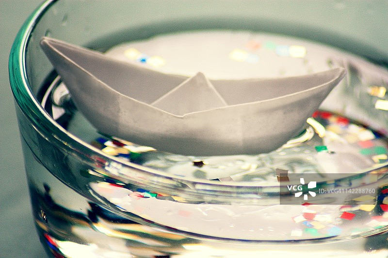 纸帆船图片素材