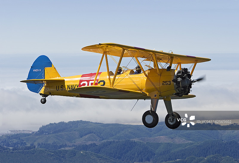 1943年斯蒂尔曼双翼飞机图片素材
