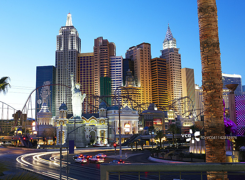 黄昏下的“纽约”图片素材