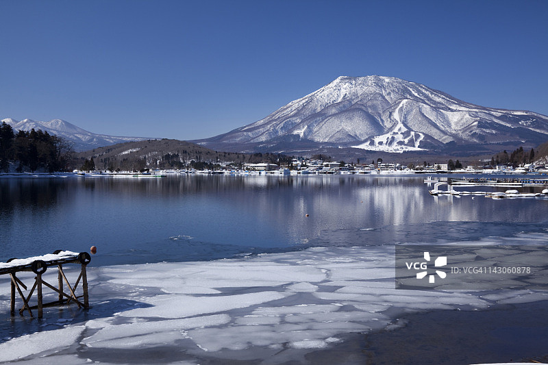 野尻湖和黑姬山图片素材