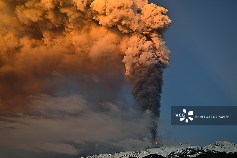 火山碎屑流图片素材