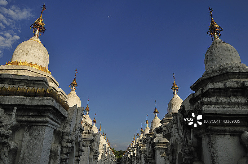 曼德勒固都陶佛塔佛塔图片素材