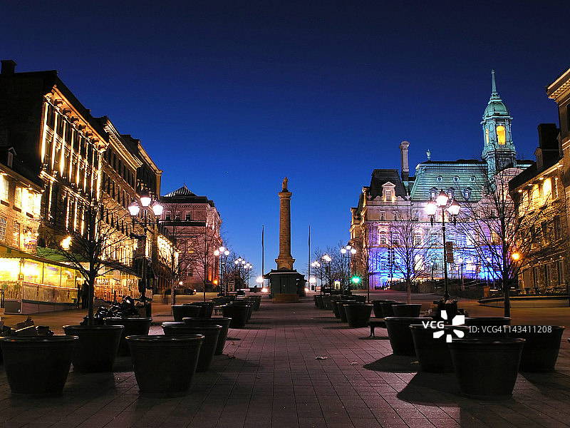 蒙特利尔雅克·卡蒂埃广场黄昏图片素材