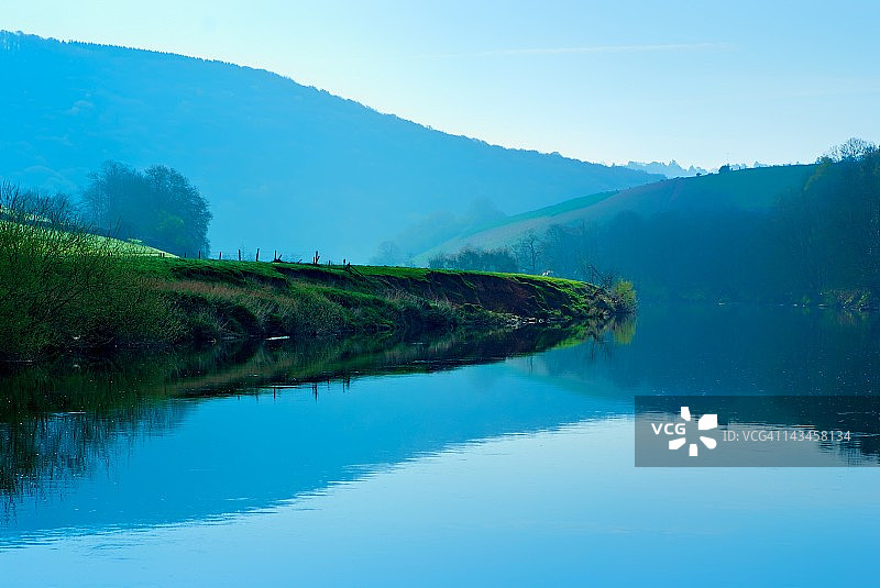 蒙茅斯郡怀伊河谷风光图片素材