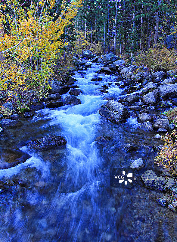 主教溪南叉图片素材
