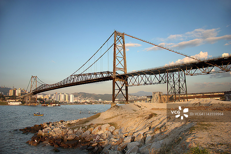 弗洛里亚诺波利斯市埃尔西利乌·卢斯大桥图片素材