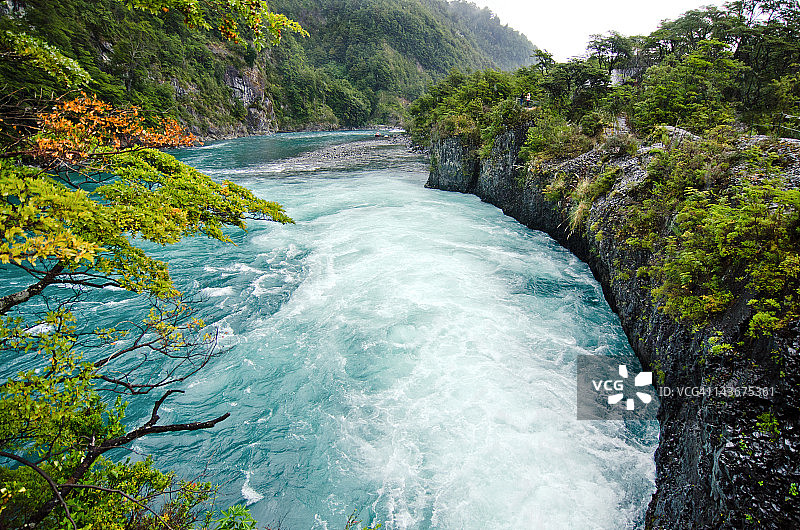 彼得罗韦河的自然风光图片素材