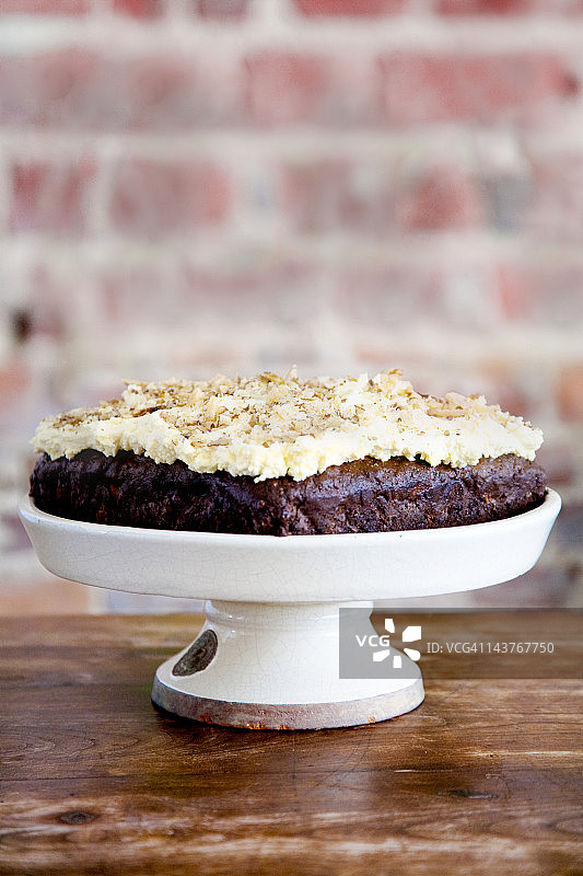 奶油核桃香蕉蛋糕图片素材