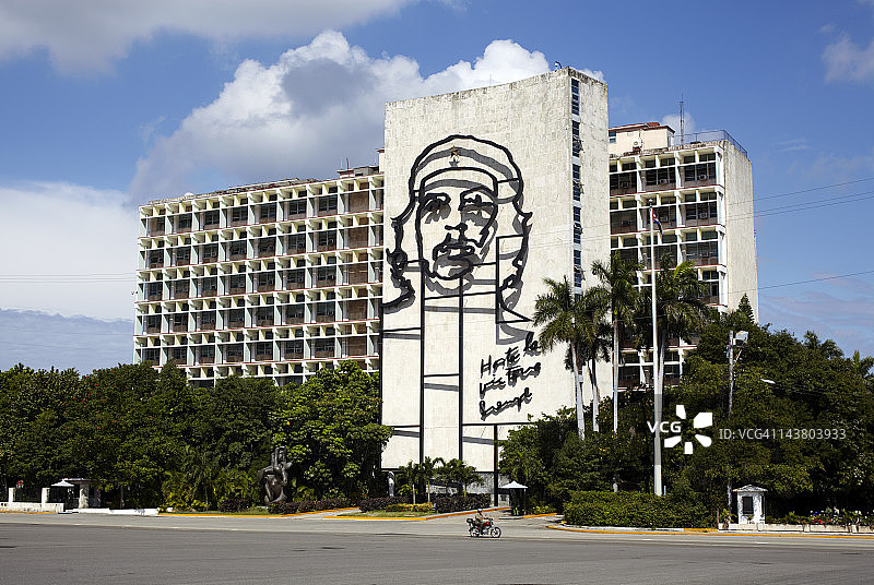 革命广场上的切·格瓦拉壁画图片素材