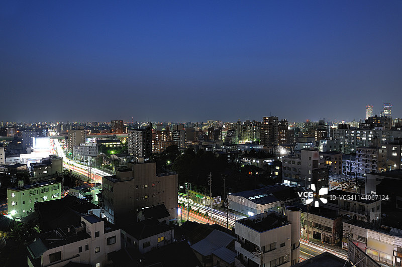 汽车光轨夜景图片素材