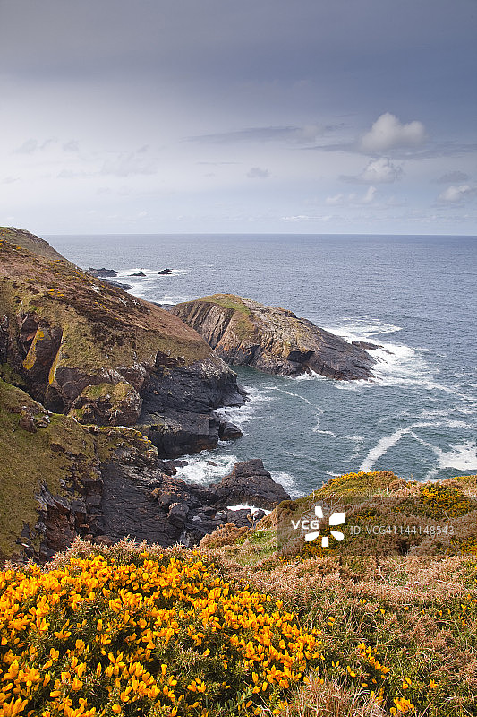 从彭丁瞭望台俯瞰康沃尔海岸图片素材