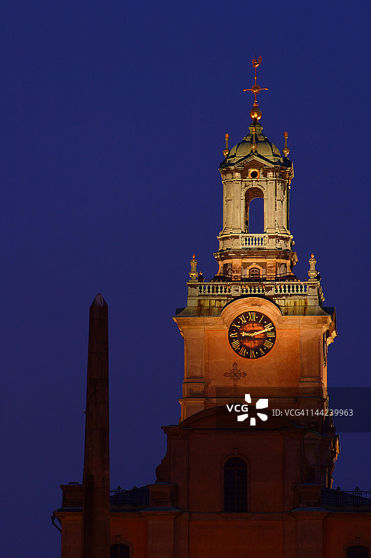 夜晚的斯托克教堂图片素材