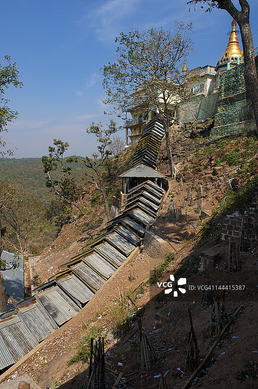 通往波巴山的带顶棚走道图片素材
