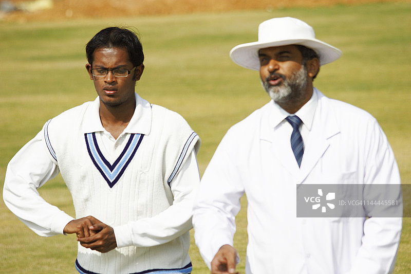 运转中的纺纱机图片素材