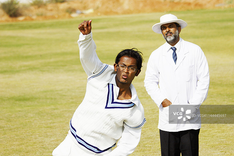 运转中的纺纱机图片素材